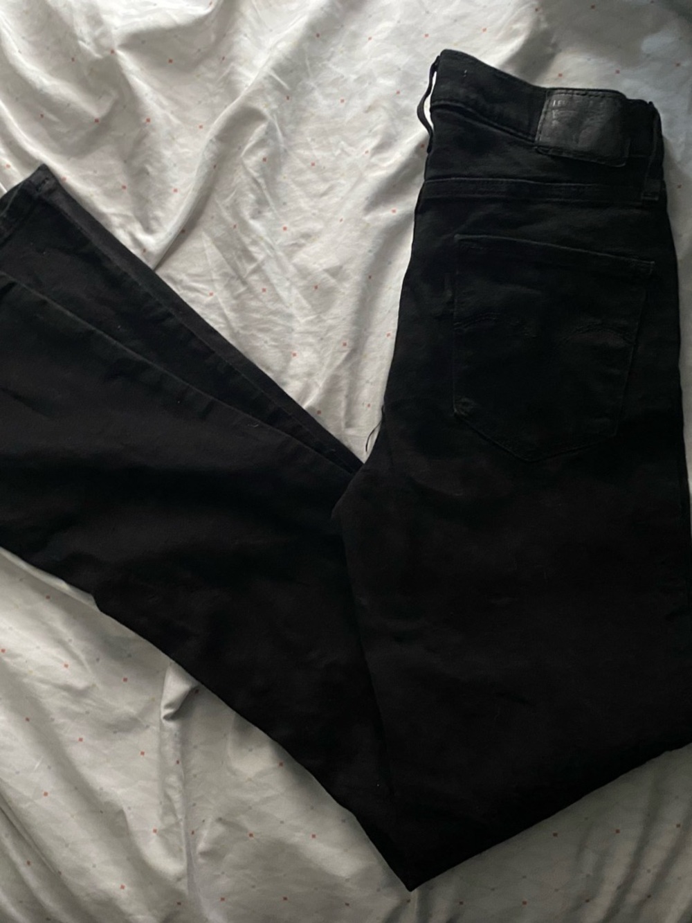 Women’s Black Straight-Leg Jeans - Classic Everyday Style